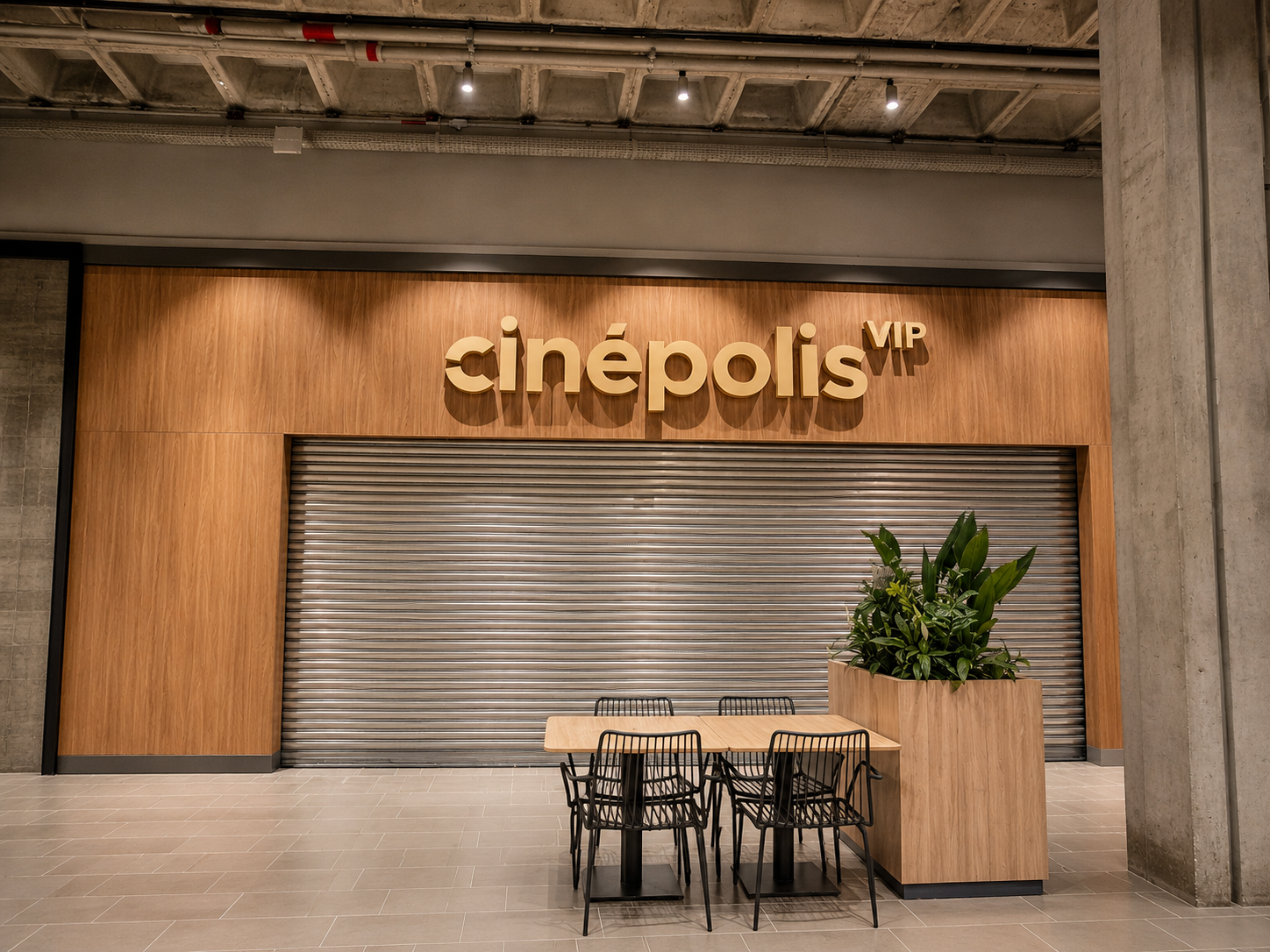 Cinépolis VIP — Letreiro & Ambientação